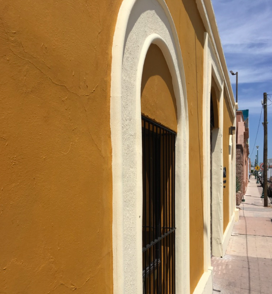 Una banqueta de Hermosillo sin árboles